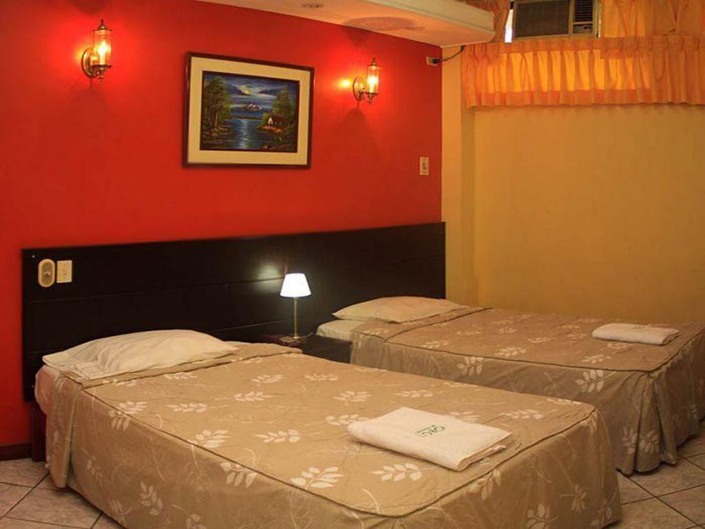 Hotel & Suites La Posada De Lobo 이키토스 외부 사진