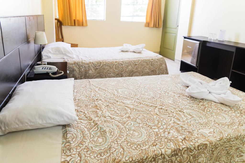 Hotel & Suites La Posada De Lobo 이키토스 외부 사진