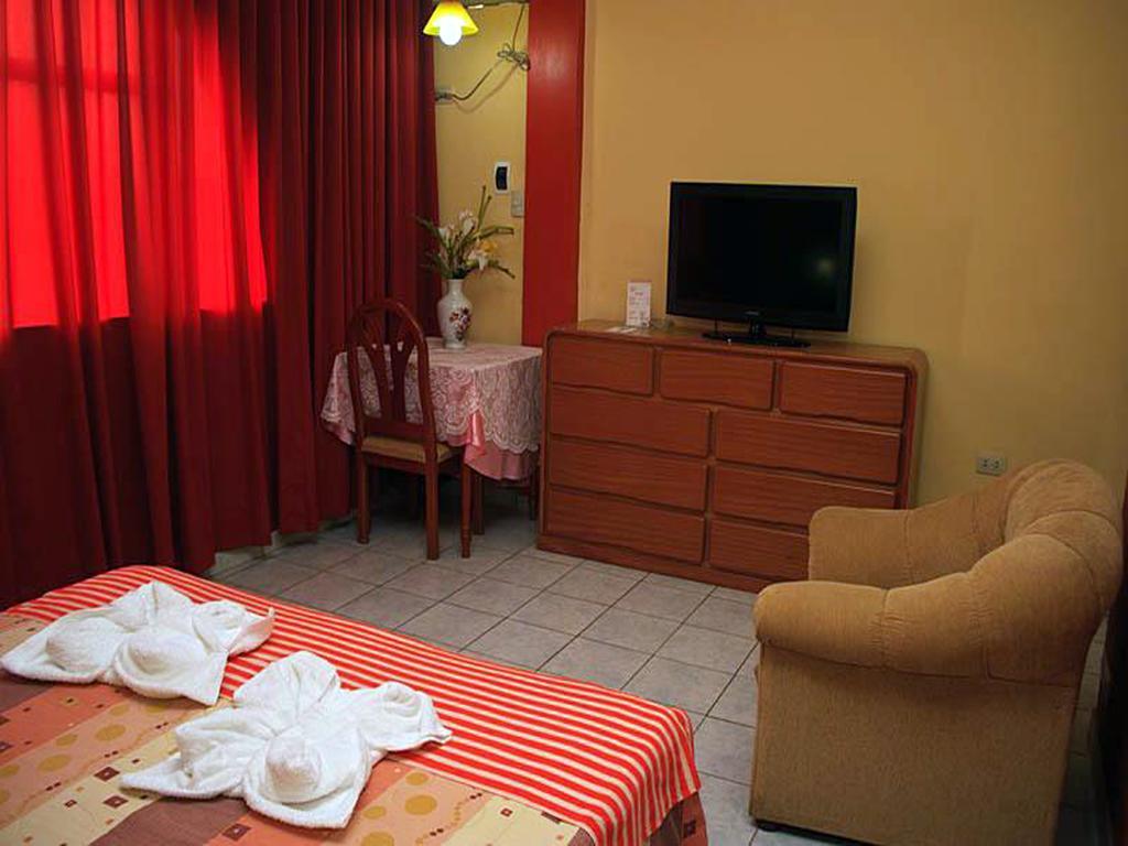 Hotel & Suites La Posada De Lobo 이키토스 객실 사진
