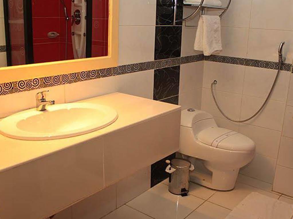 Hotel & Suites La Posada De Lobo 이키토스 외부 사진